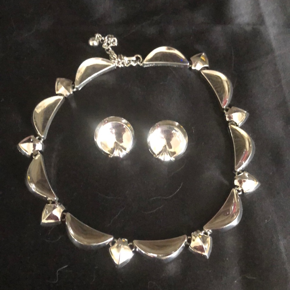 Coro Vintage Set of necklace and earrings